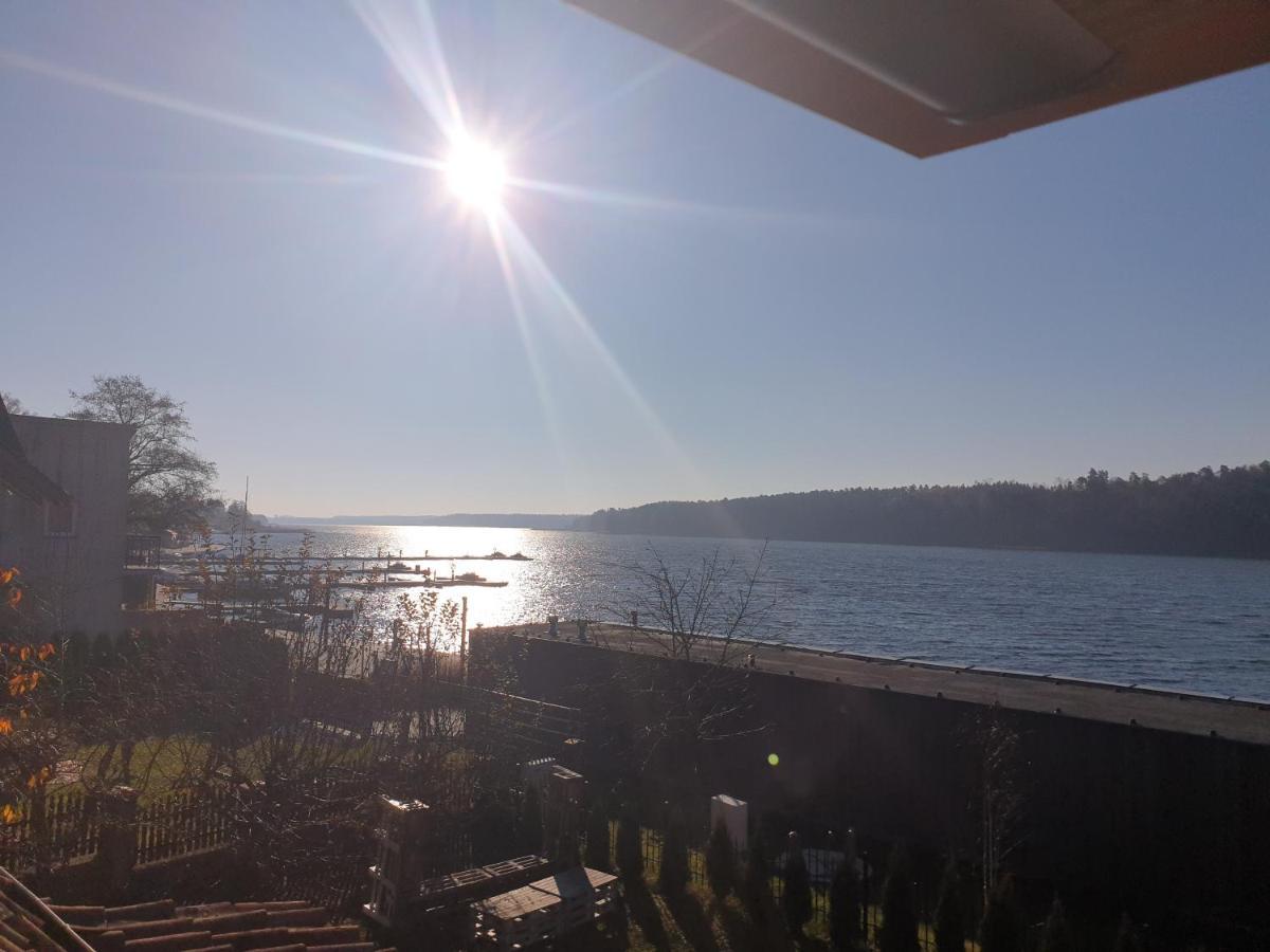 Dom Nad Jeziorem Mikolajki Kültér fotó