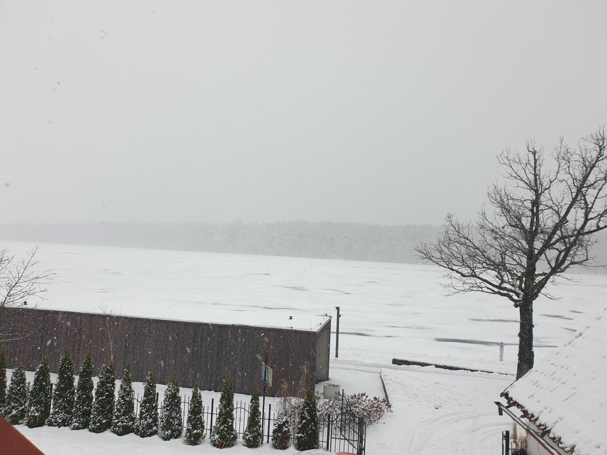 Dom Nad Jeziorem Mikolajki Kültér fotó